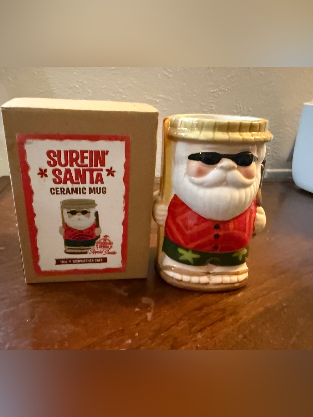 Beachbum Berry Sippin' Santa Ceramic Mug - Red & Green Beach Santa-NIB
